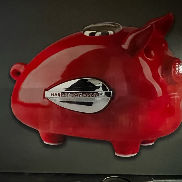 Red Harley Davidson (medium size) piggy bank NEW IN BOX - Picture 2 of 3